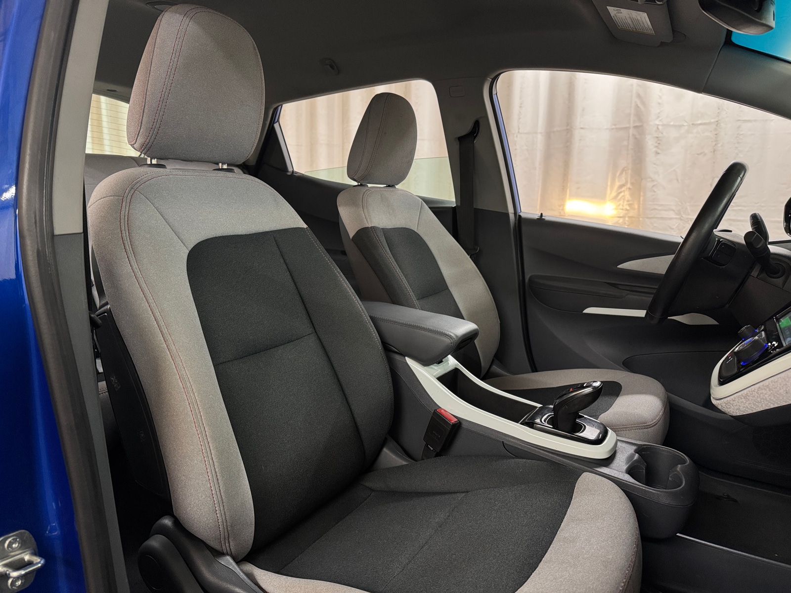 Thumbnail: 2021 Chevrolet Bolt EV - 2