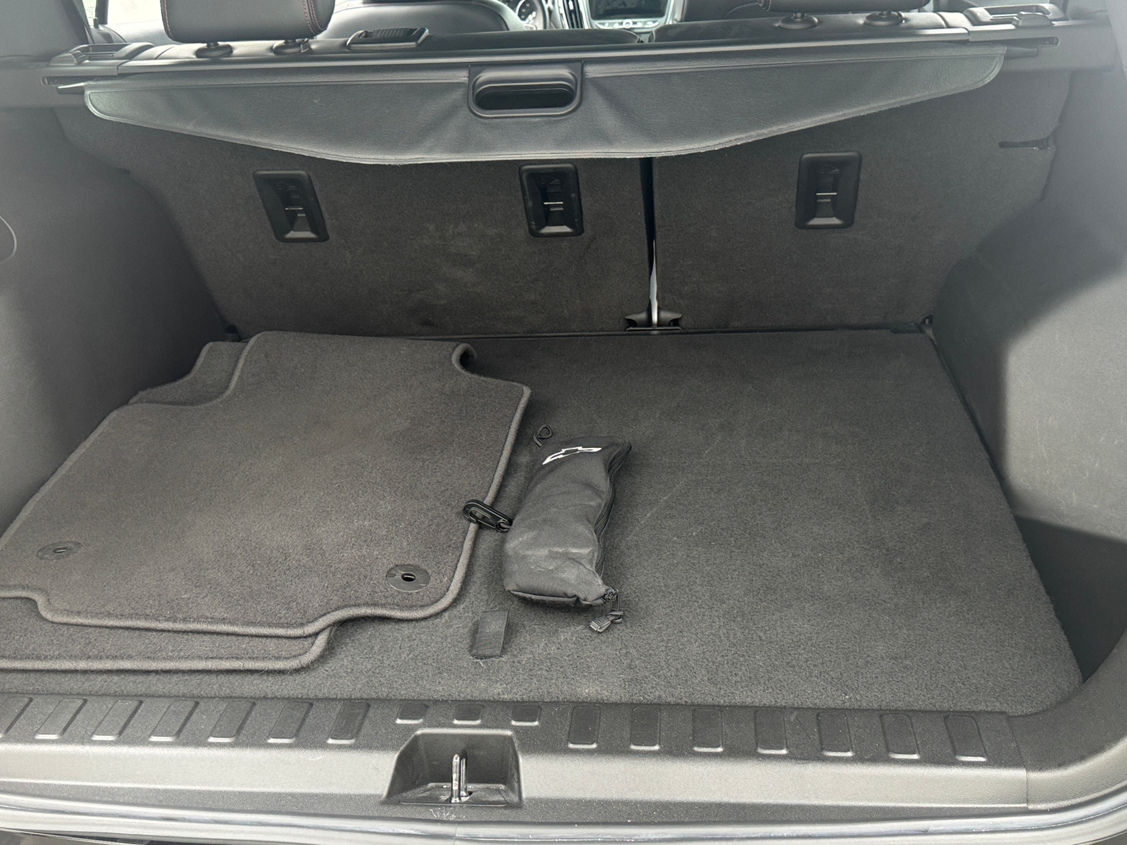 Thumbnail: 2022 Chevrolet Equinox - 6