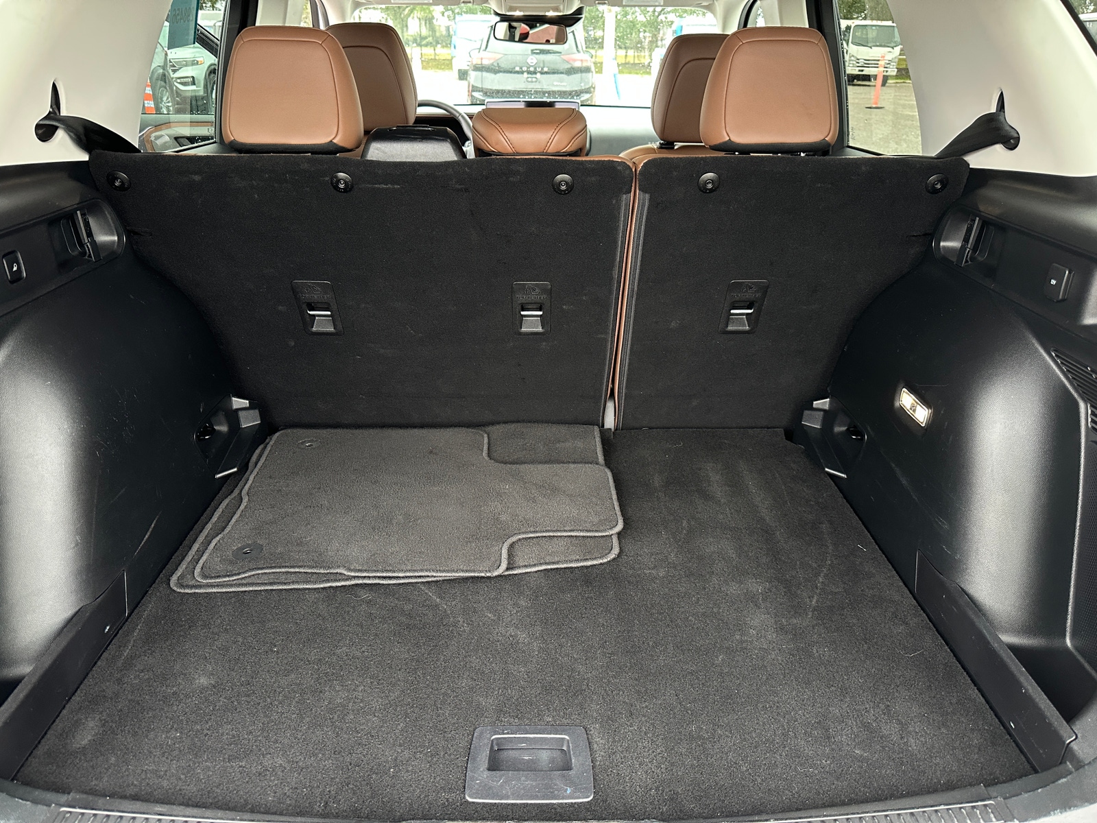 Thumbnail: 2025 Ford Bronco Sport - 6