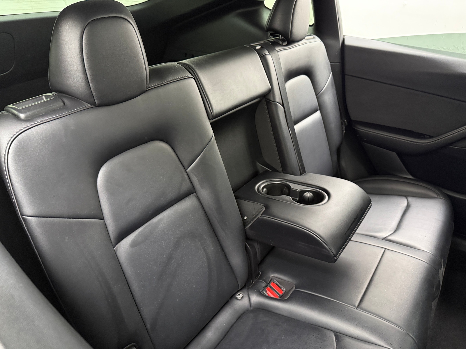 Thumbnail: 2022 Tesla Model Y - 5