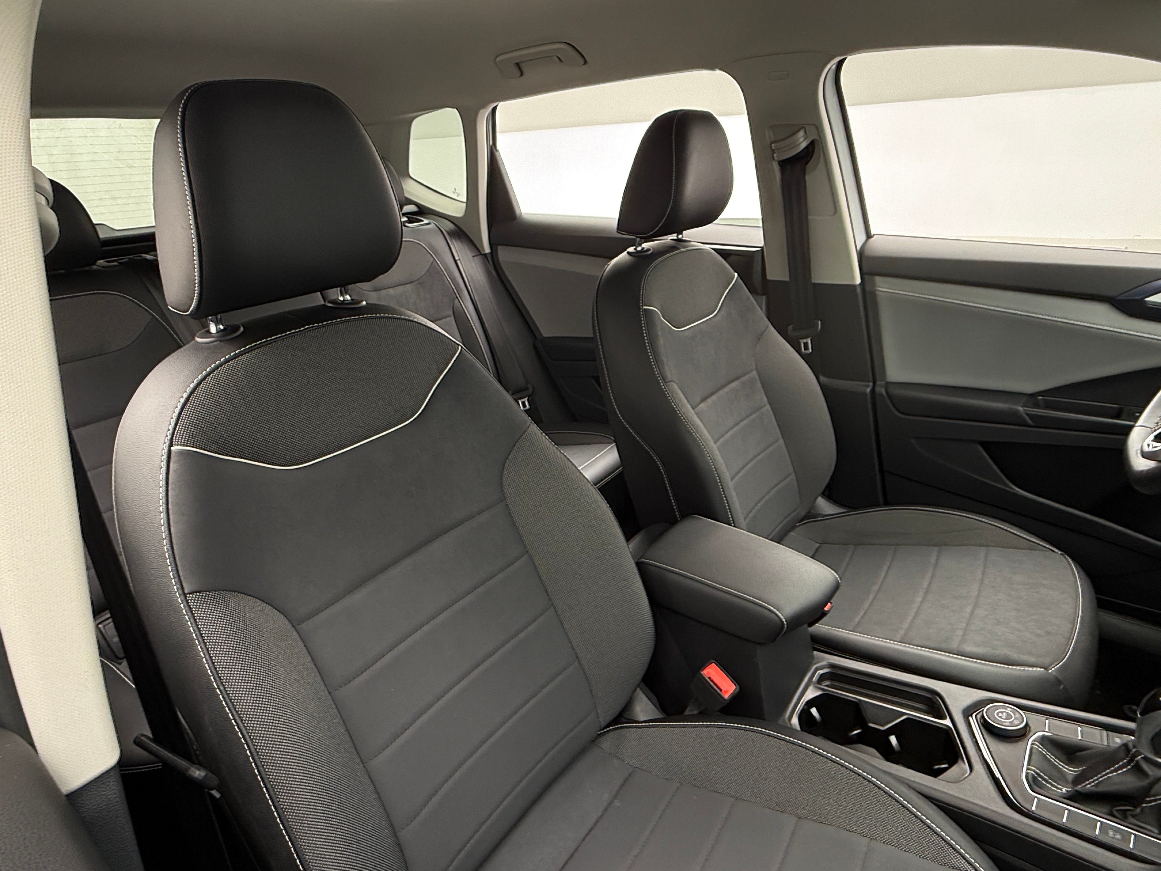 2023 Volkswagen Taos