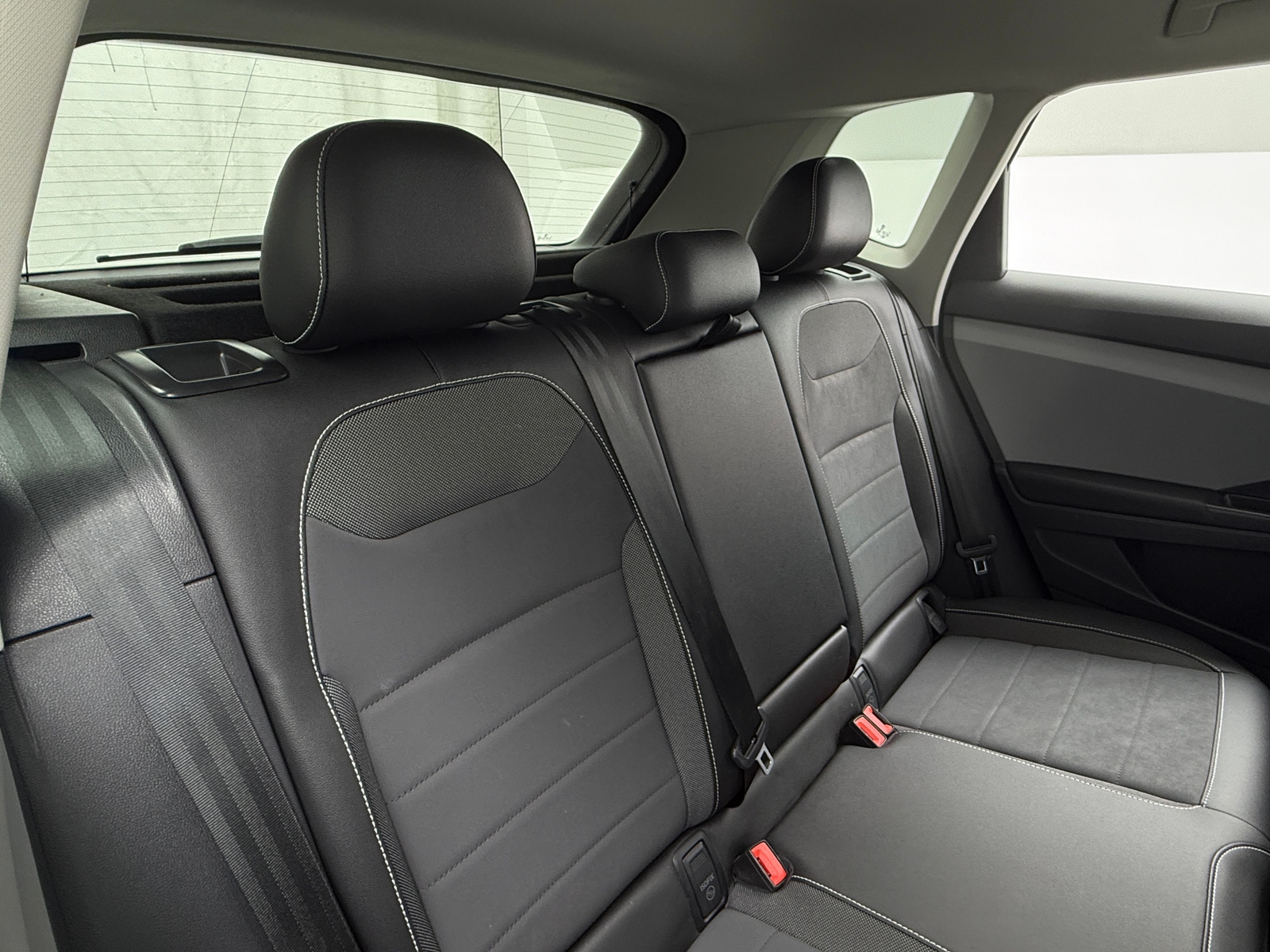 Thumbnail: 2023 Volkswagen Taos - 6