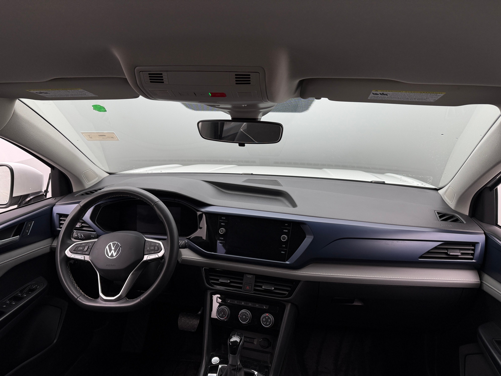 Thumbnail: 2023 Volkswagen Taos - 3