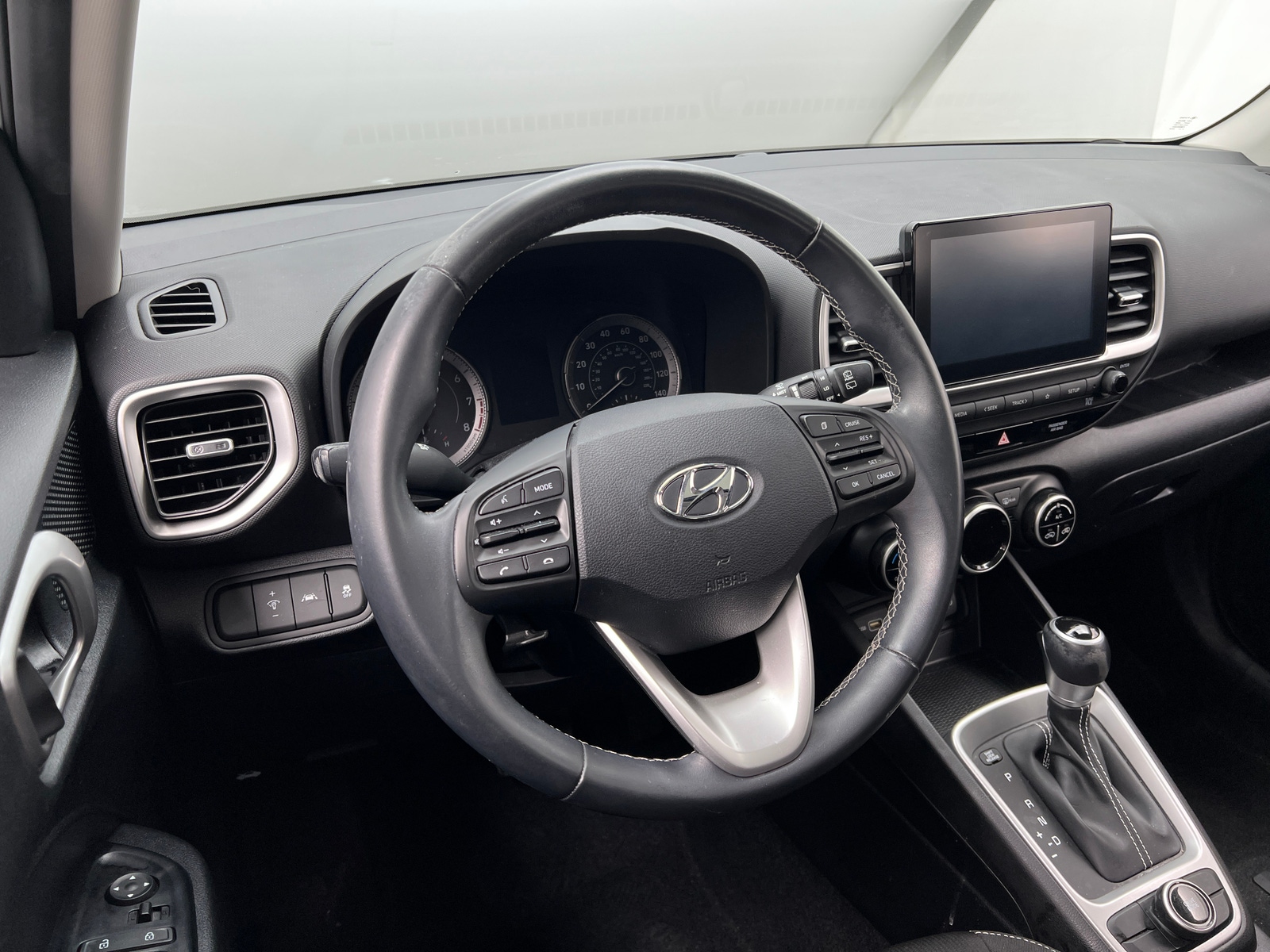 Thumbnail: 2022 Hyundai Venue - 5