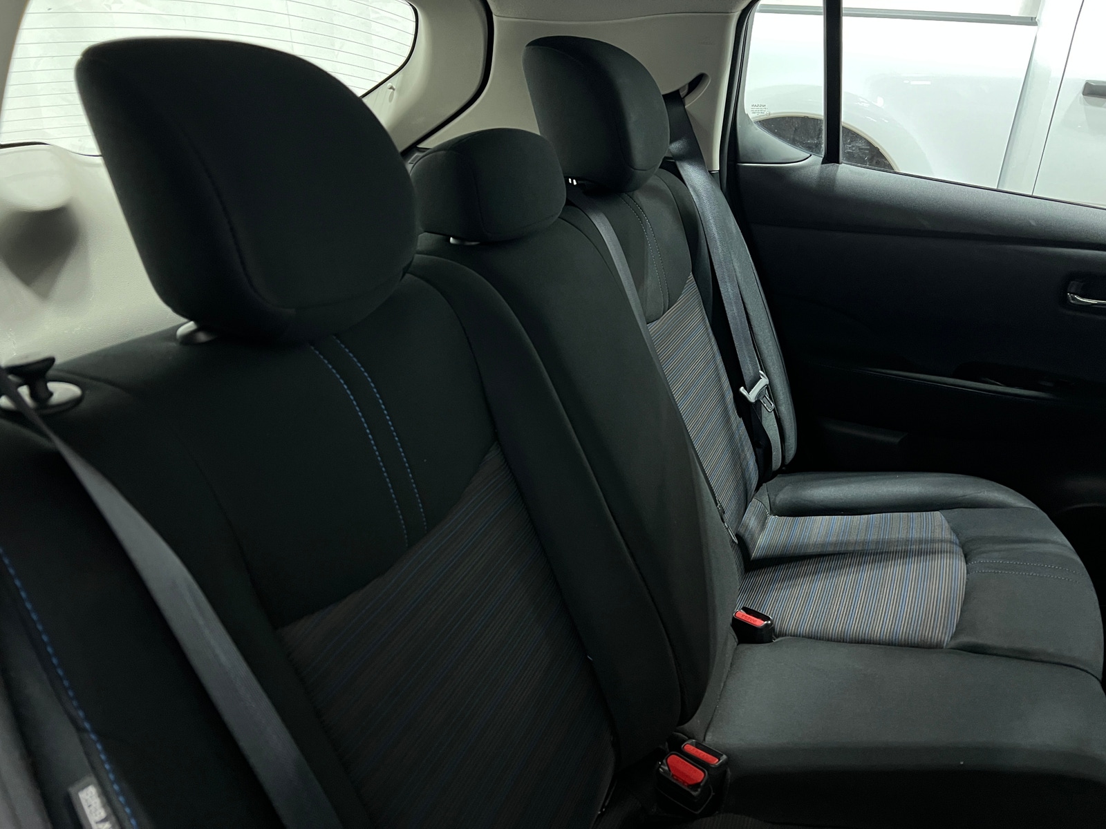 Thumbnail: 2022 Nissan Leaf - 6