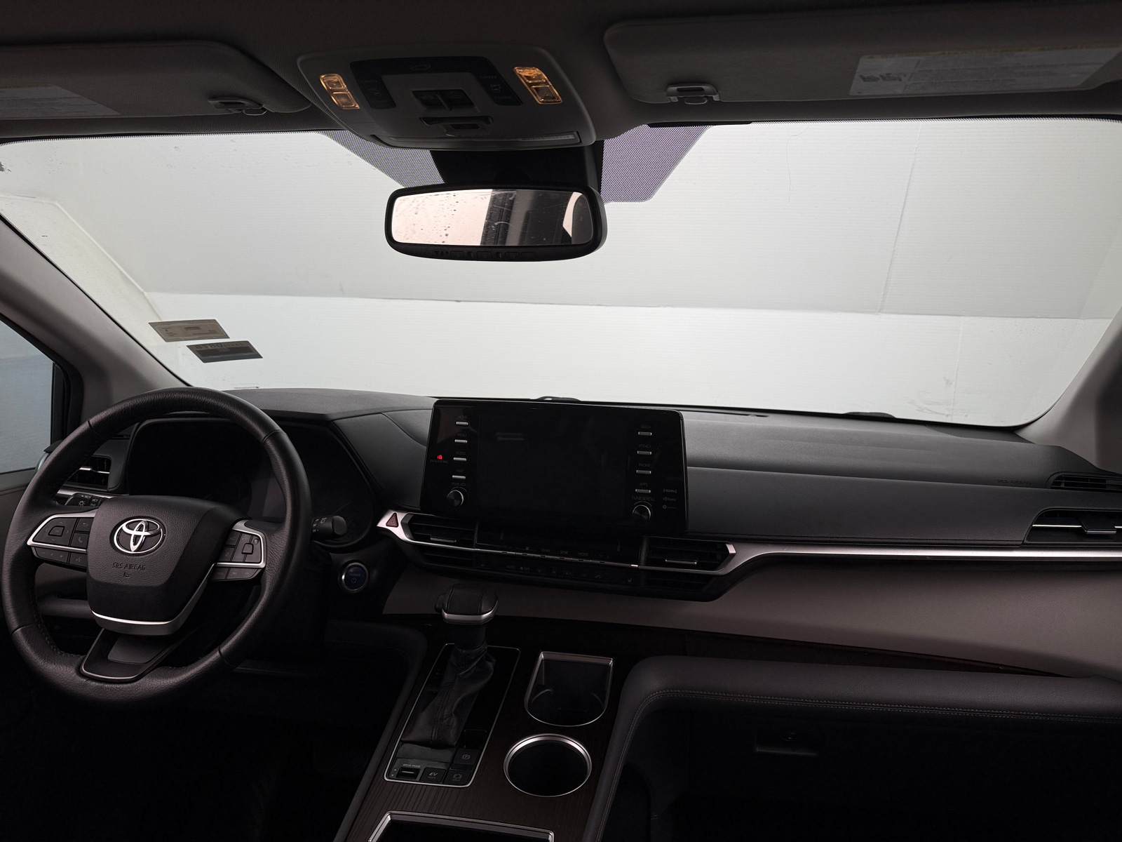 Thumbnail: 2021 Toyota Sienna - 2