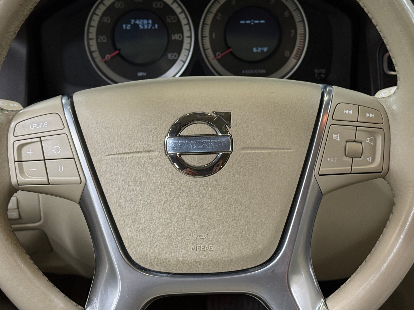 Thumbnail: 2012 Volvo XC60 - 5