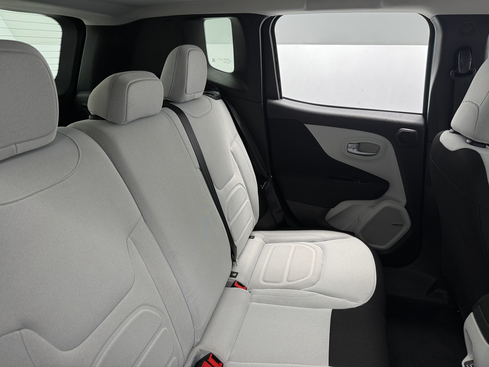 Thumbnail: 2021 Jeep Renegade - 6