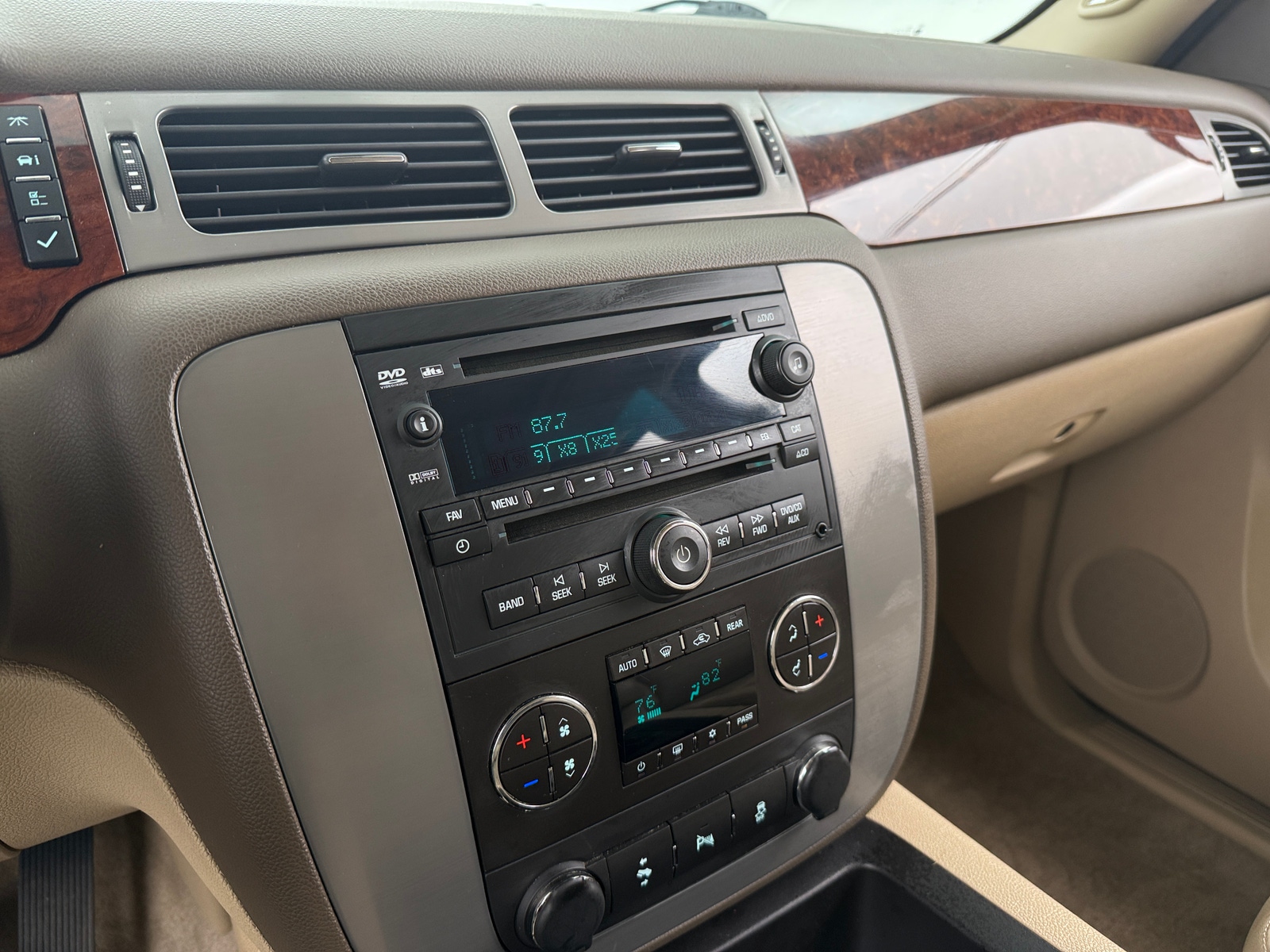 Thumbnail: 2012 GMC Yukon - 3