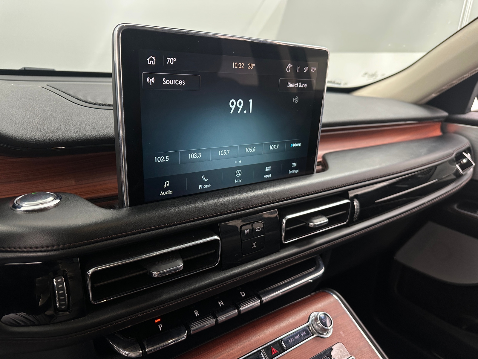 Thumbnail: 2021 Lincoln Aviator - 3