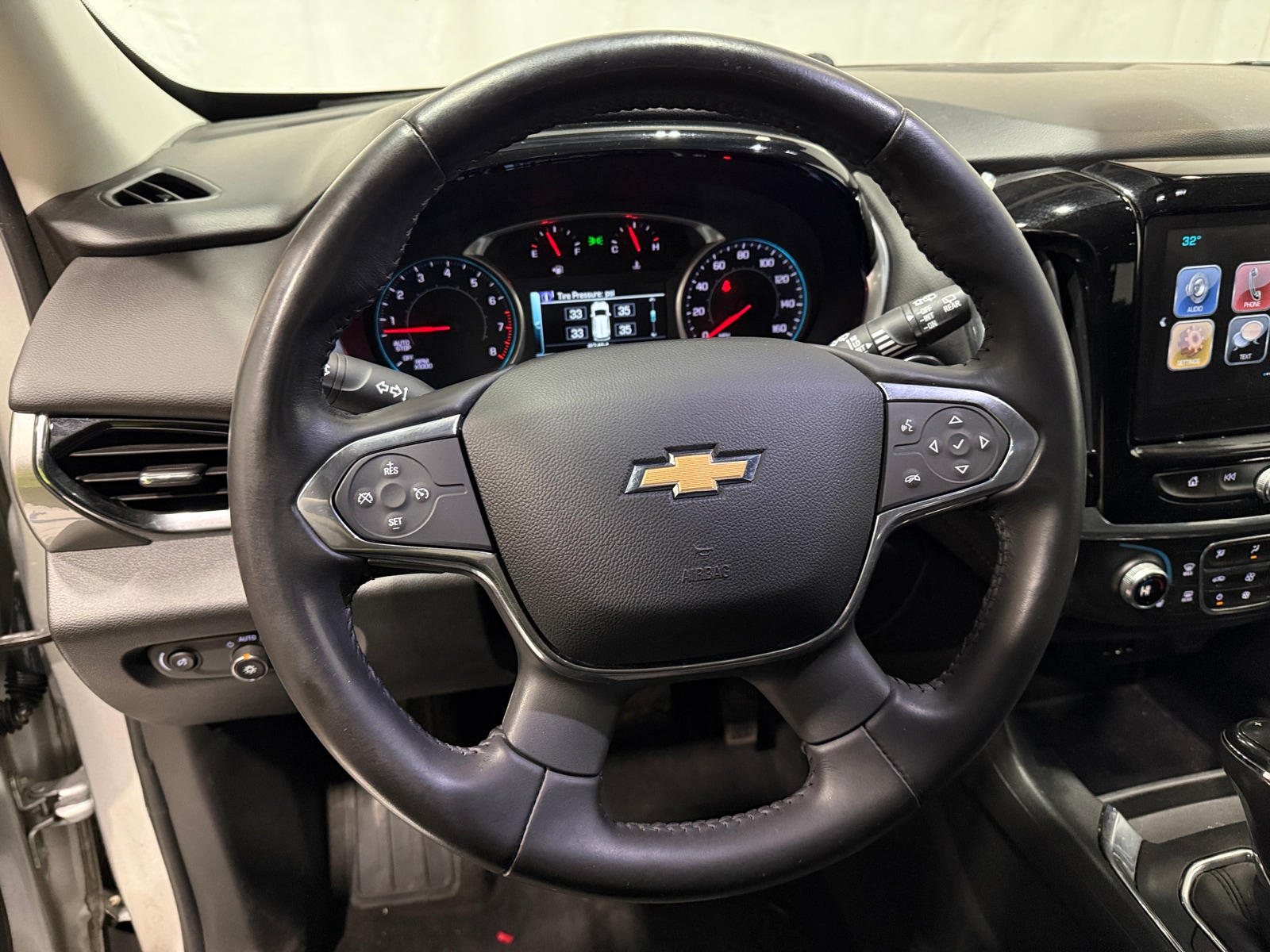 Thumbnail: 2018 Chevrolet Traverse - 5