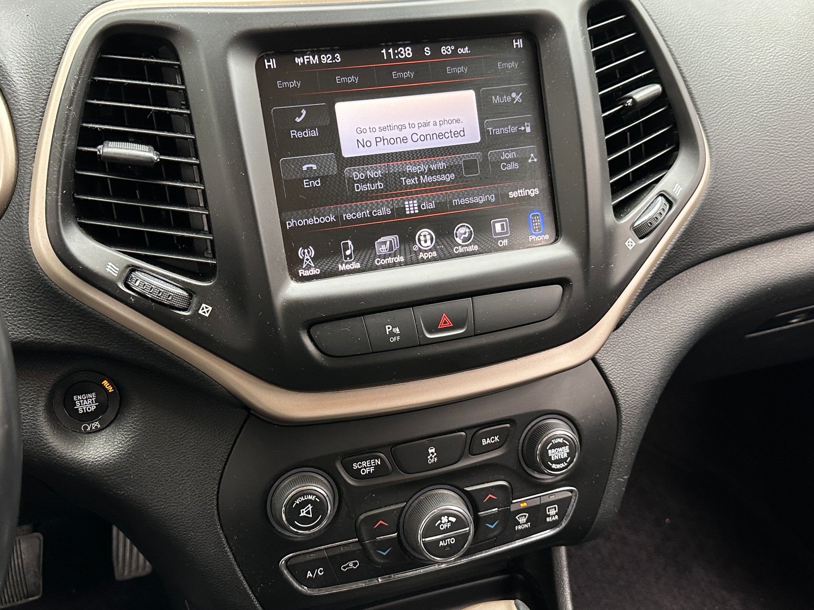 Thumbnail: 2016 Jeep Cherokee - 4