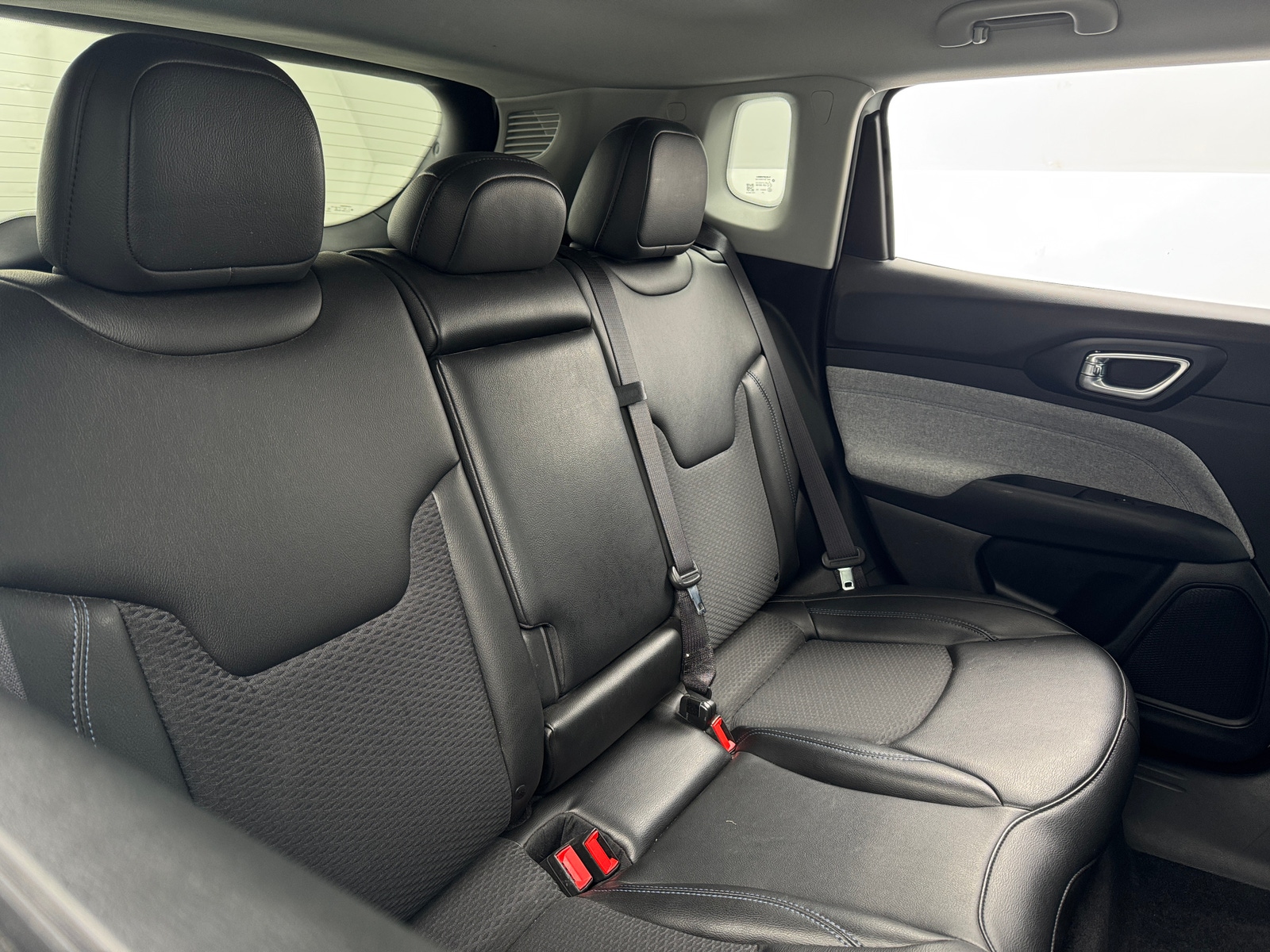 Thumbnail: 2022 Jeep Compass - 6