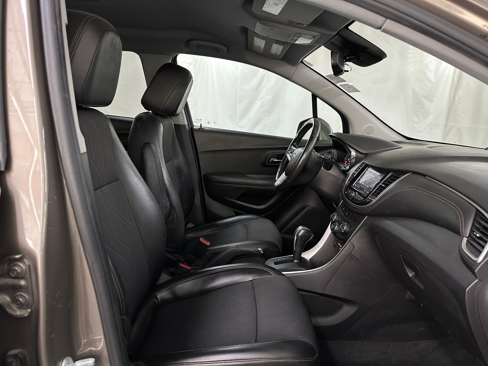 Thumbnail: 2020 Chevrolet Trax - 2