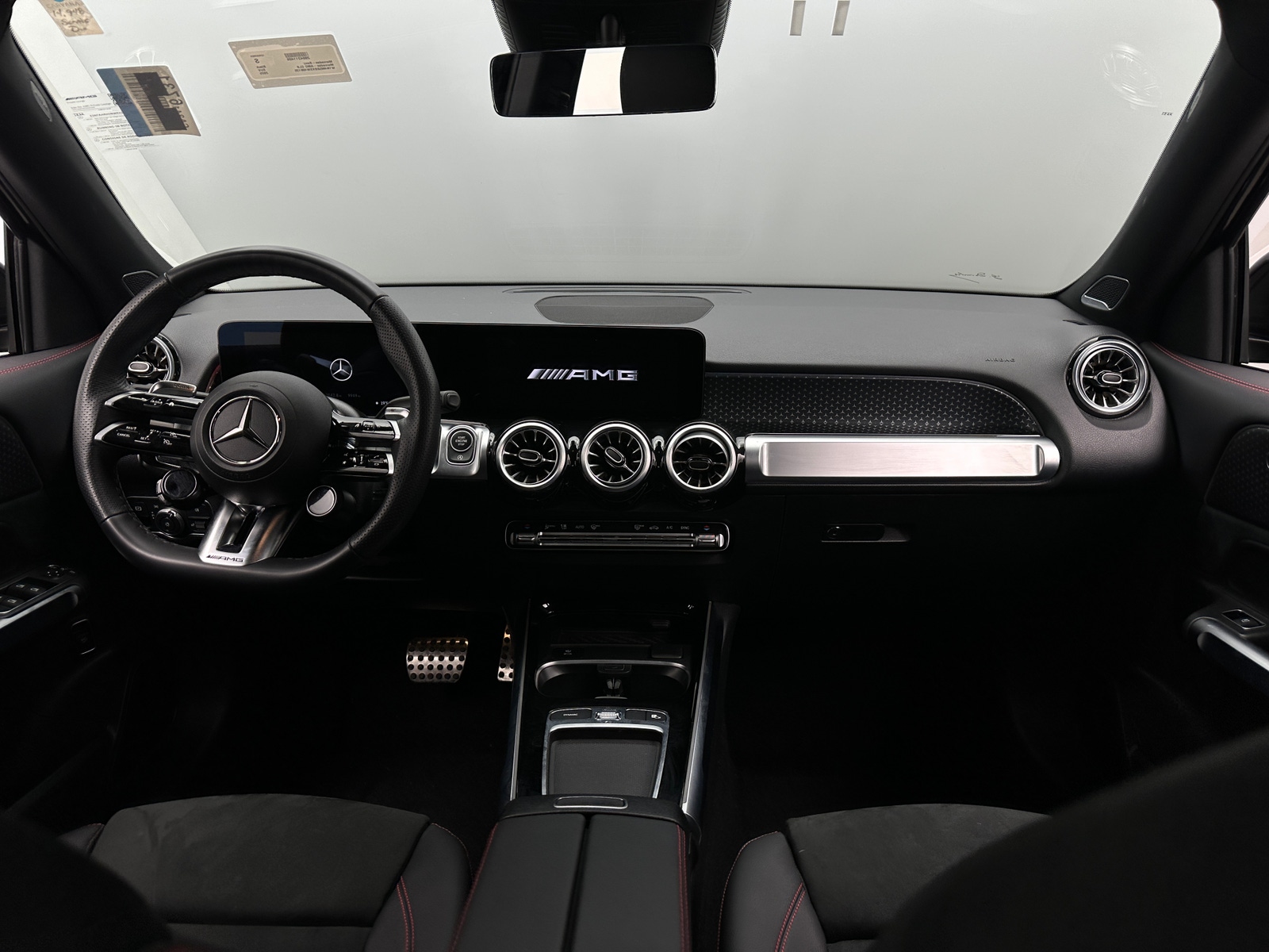 Thumbnail: 2025 Mercedes-Benz GLB - 3