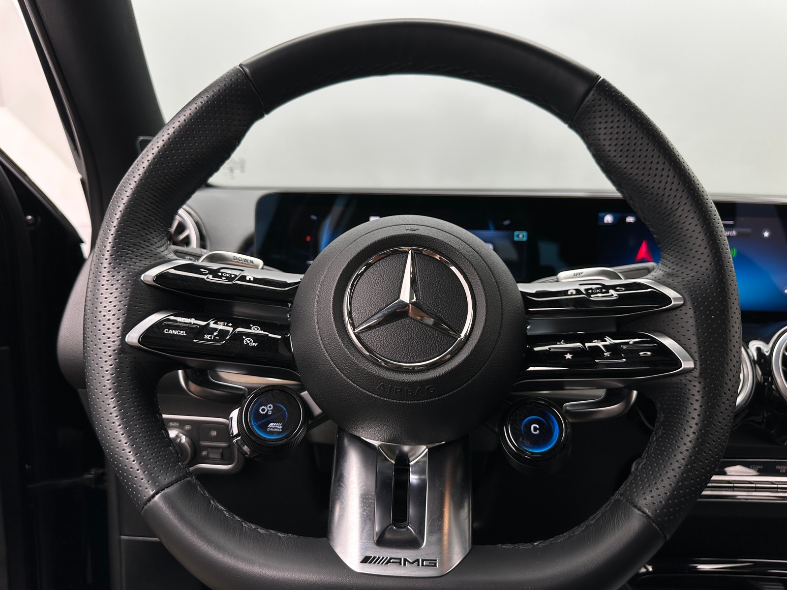 Thumbnail: 2025 Mercedes-Benz GLB - 5