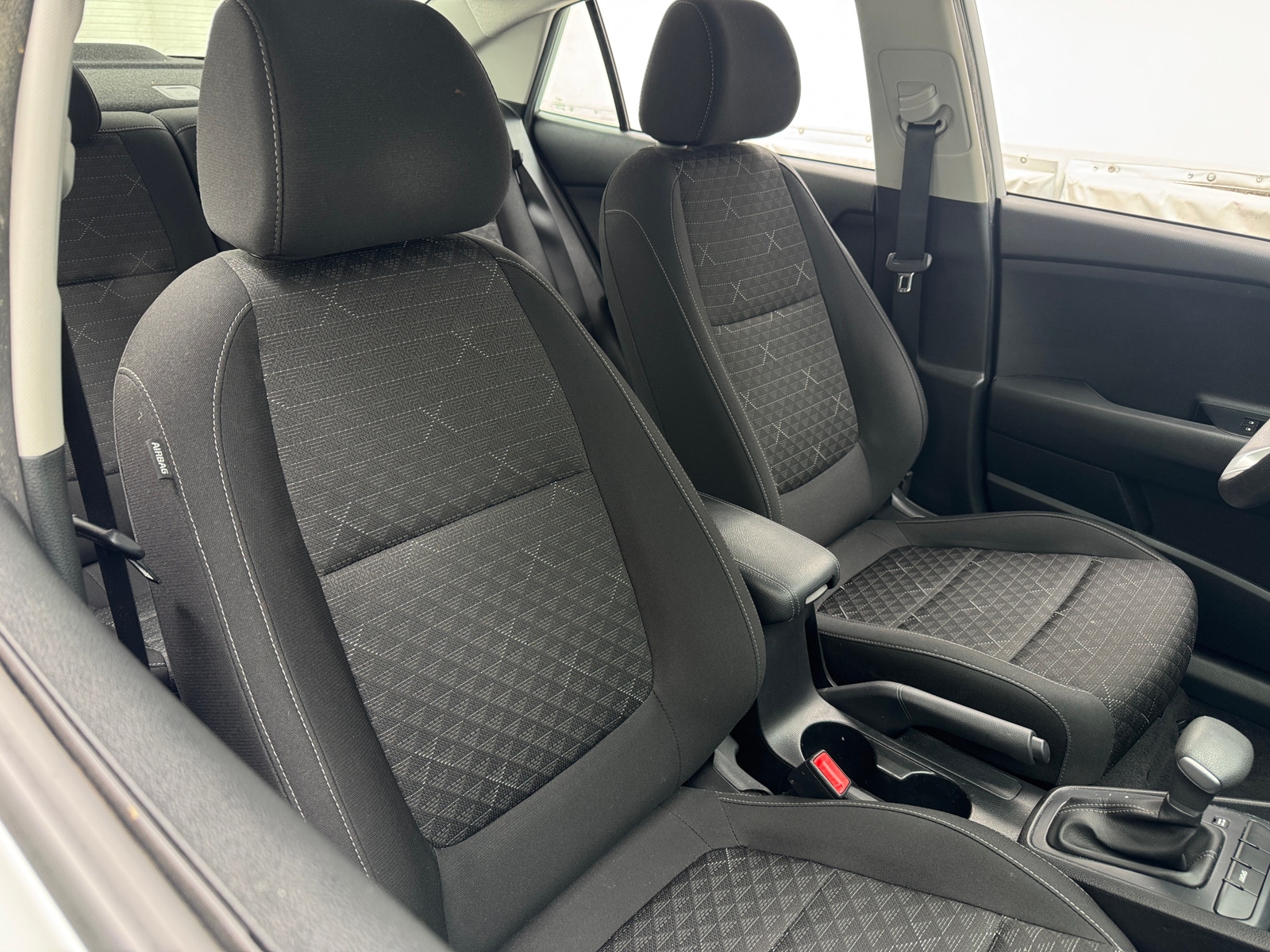 Thumbnail: 2023 Kia Rio - 2