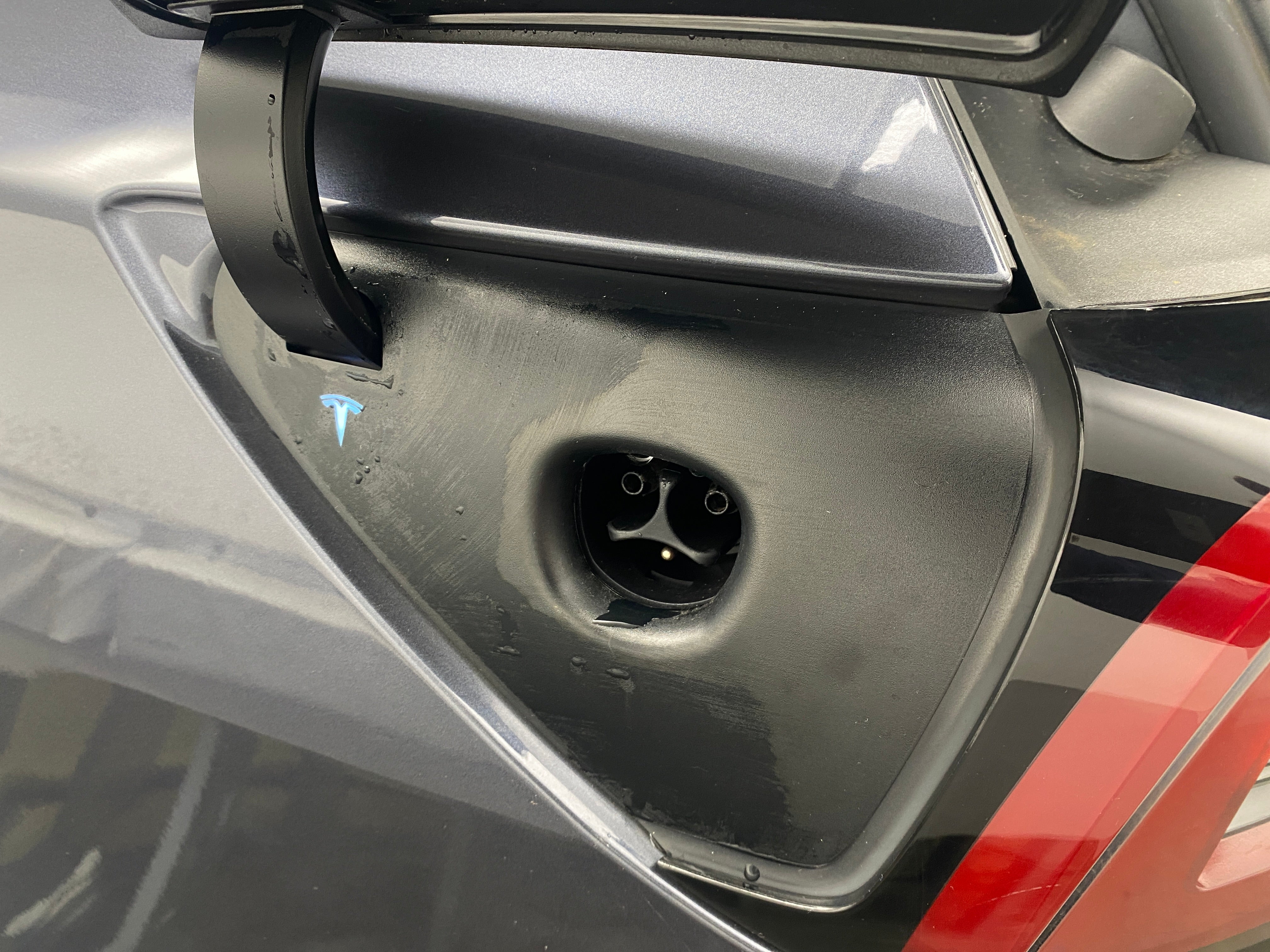 Used 2023 Tesla Model Y Long Range with VIN 7SAYGDEE9PA154695 for sale in Oak Creek, WI