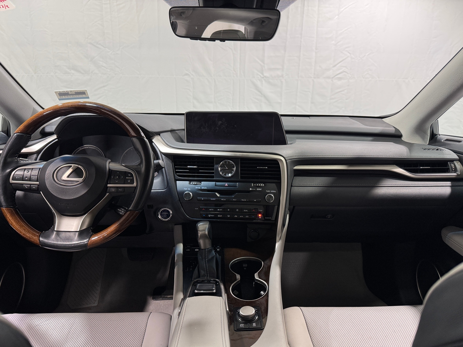 Thumbnail: 2019 Lexus RX - 3