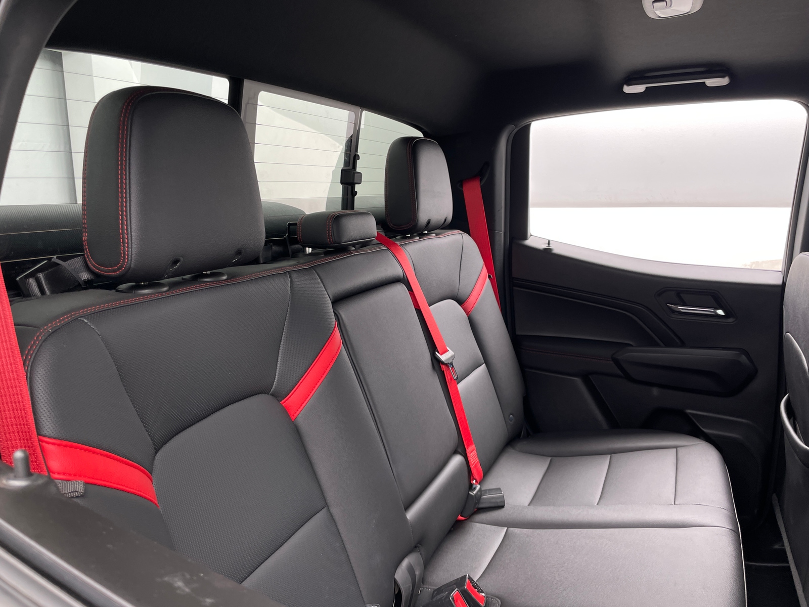 Thumbnail: 2023 Chevrolet Colorado - 5