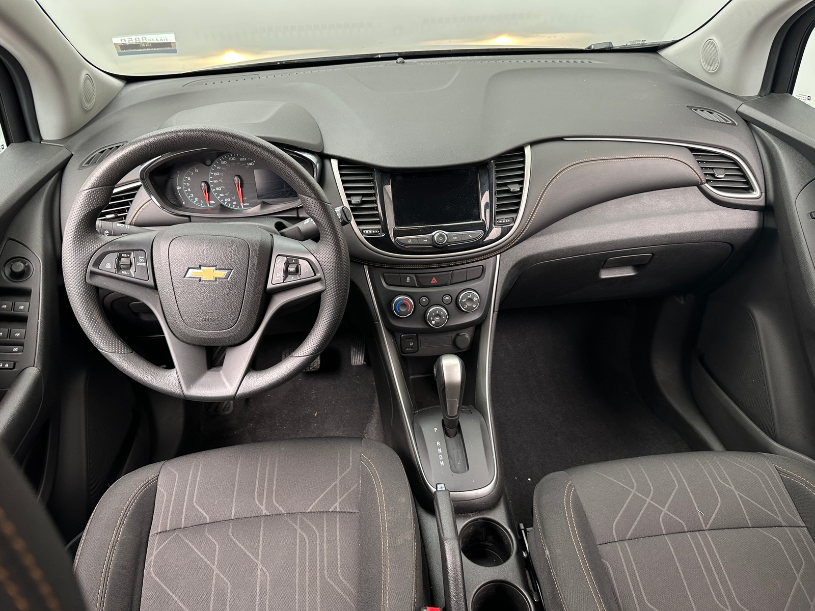 Thumbnail: 2018 Chevrolet Trax - 3