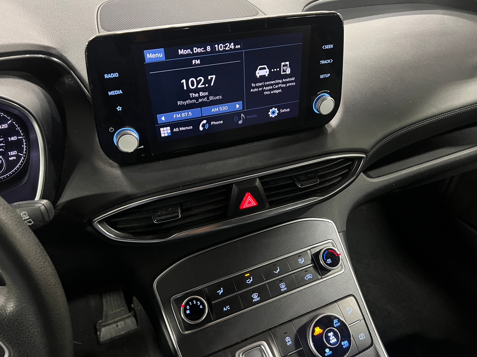 Thumbnail: 2022 Hyundai Santa Fe - 4