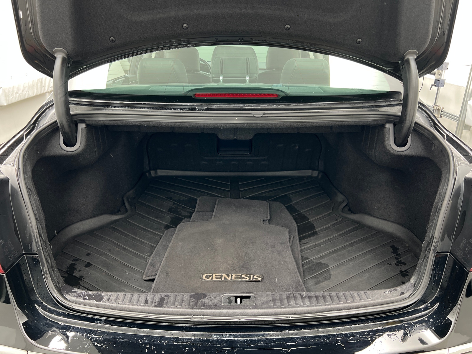 Thumbnail: 2012 Hyundai Genesis - 6