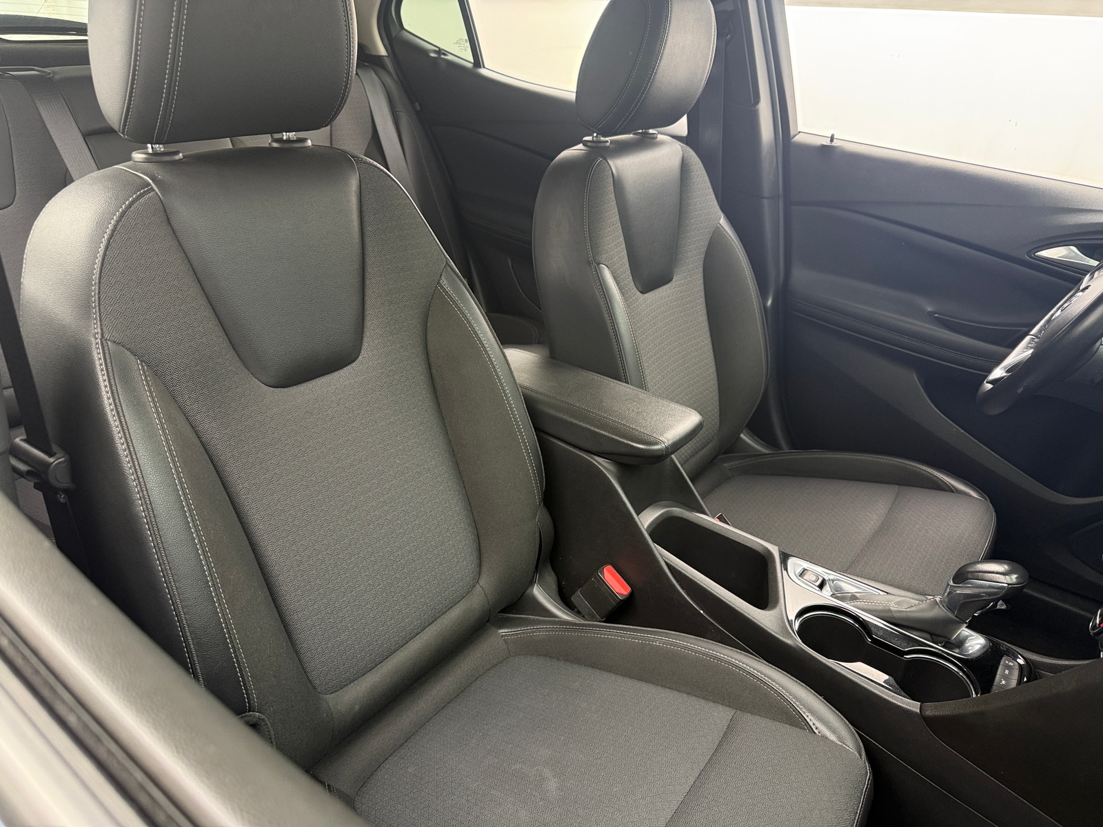 Thumbnail: 2021 Buick Encore GX - 2