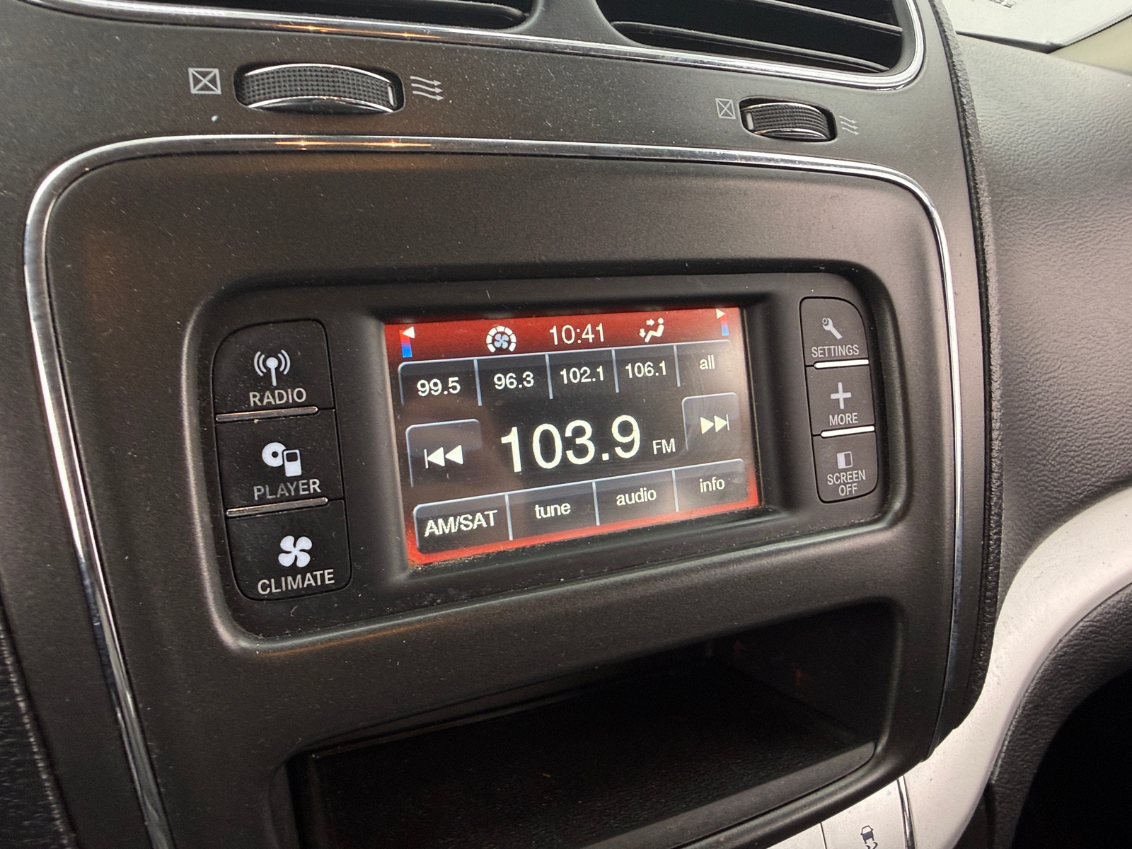 Thumbnail: 2020 Dodge Journey - 4