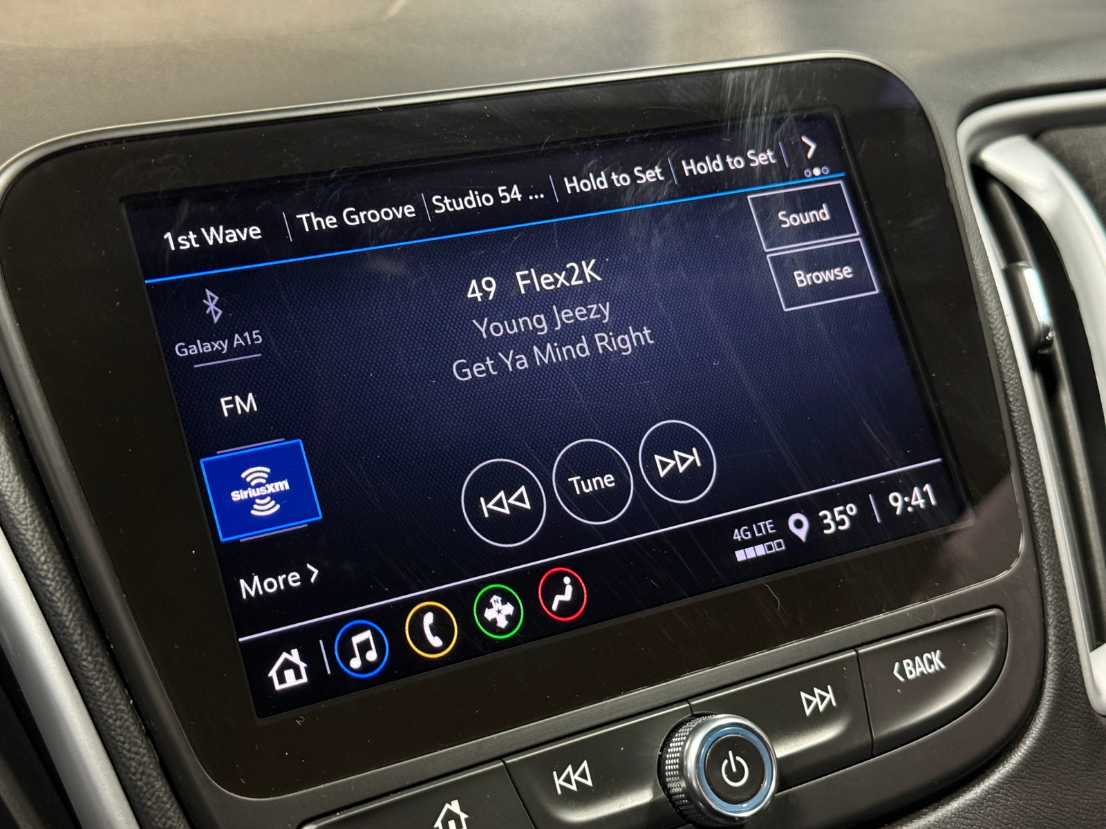 Thumbnail: 2023 Chevrolet Malibu - 4