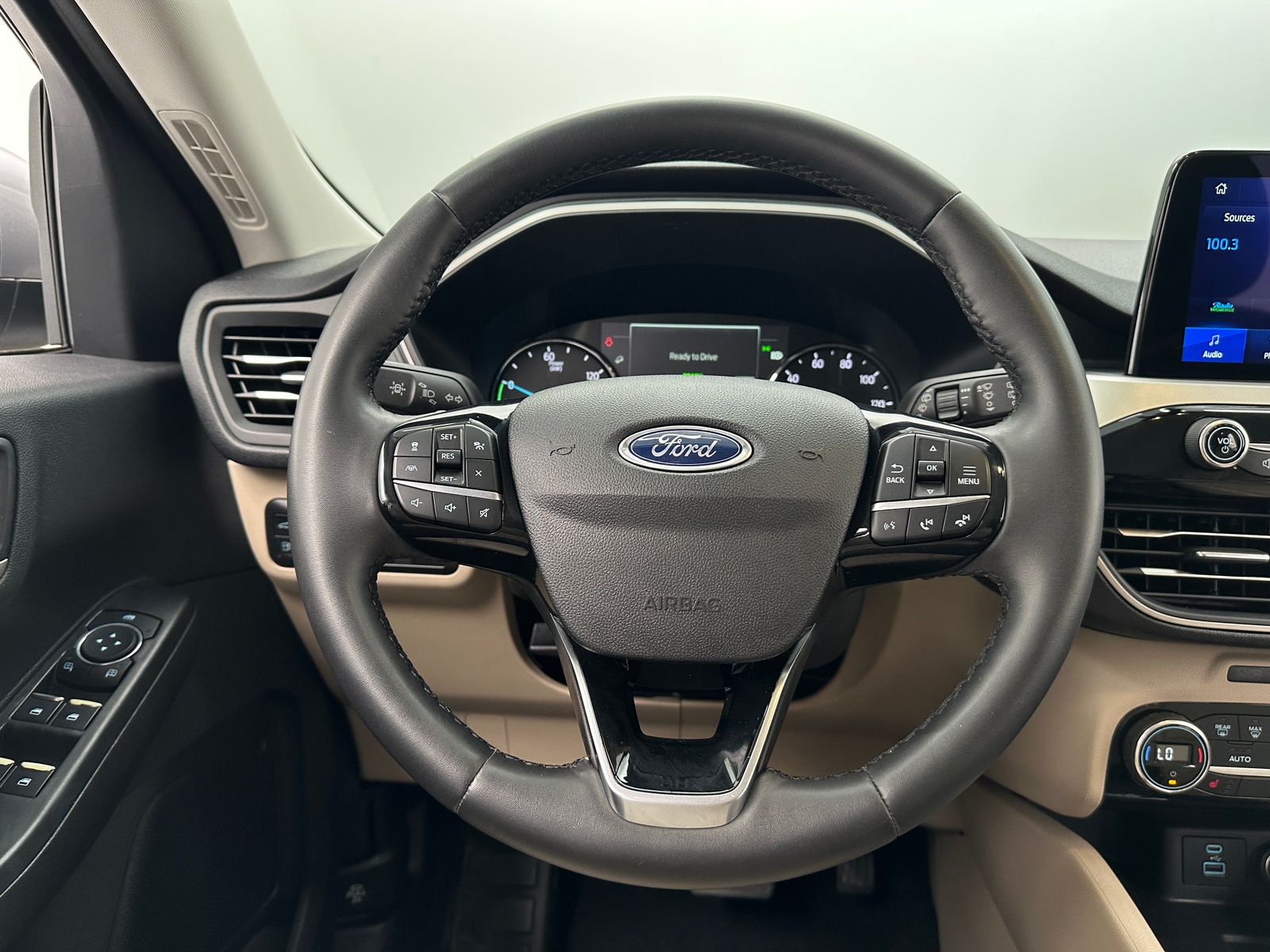 Thumbnail: 2021 Ford Escape - 4