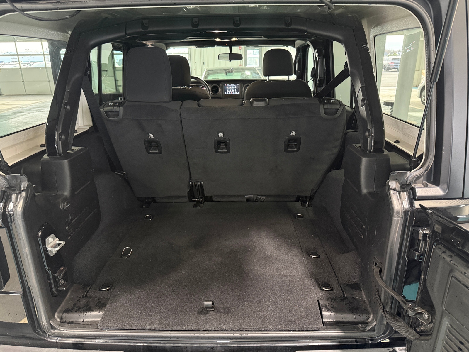 Thumbnail: 2022 Jeep Wrangler - 7