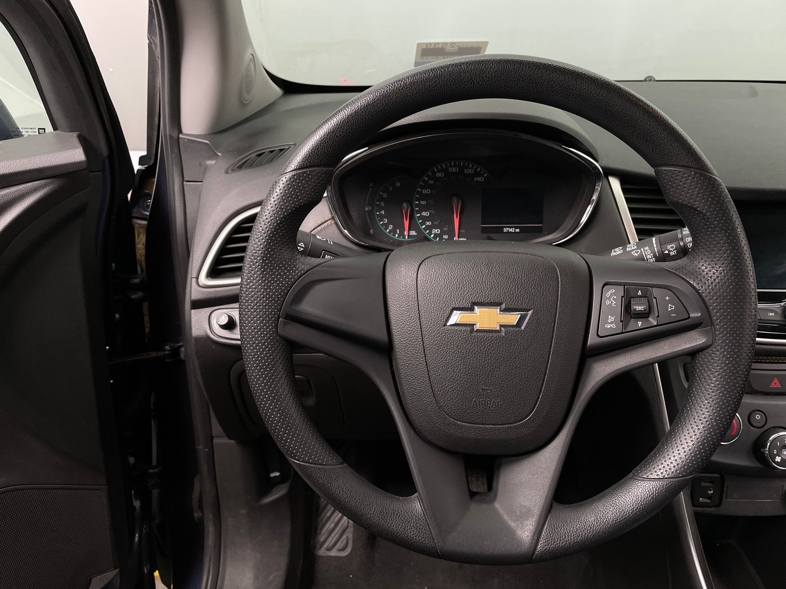 Thumbnail: 2018 Chevrolet Trax - 5