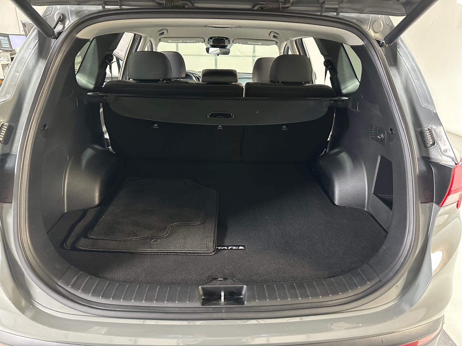 Thumbnail: 2023 Hyundai Santa Fe - 7