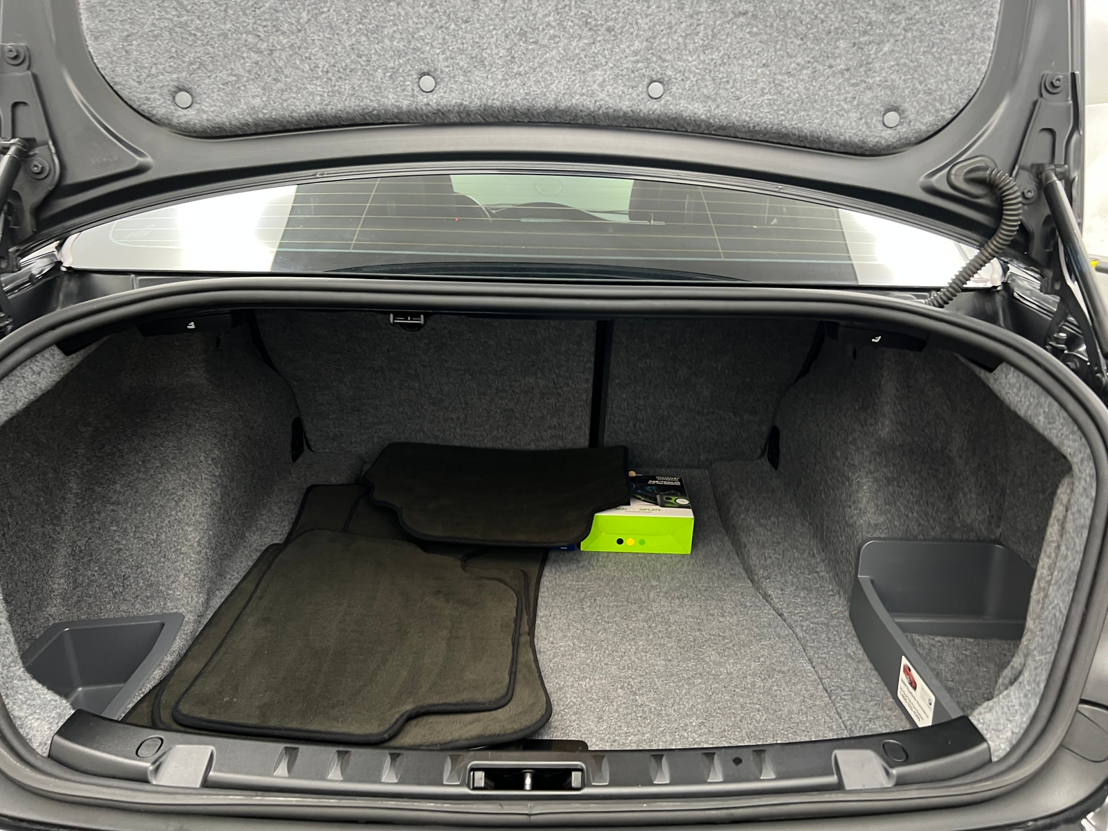 Thumbnail: 2011 BMW 3 Series - 5