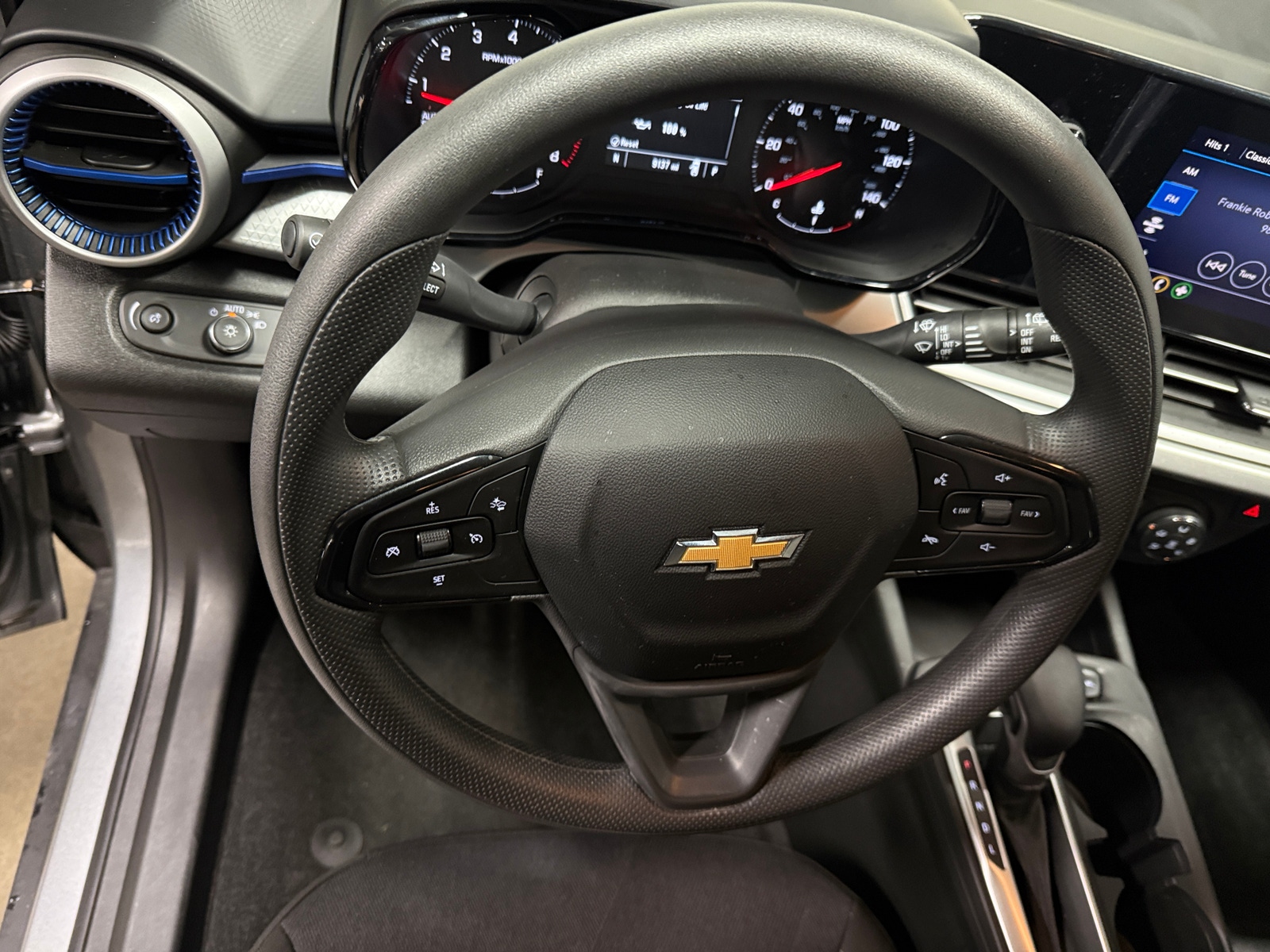 Thumbnail: 2025 Chevrolet Trax - 5