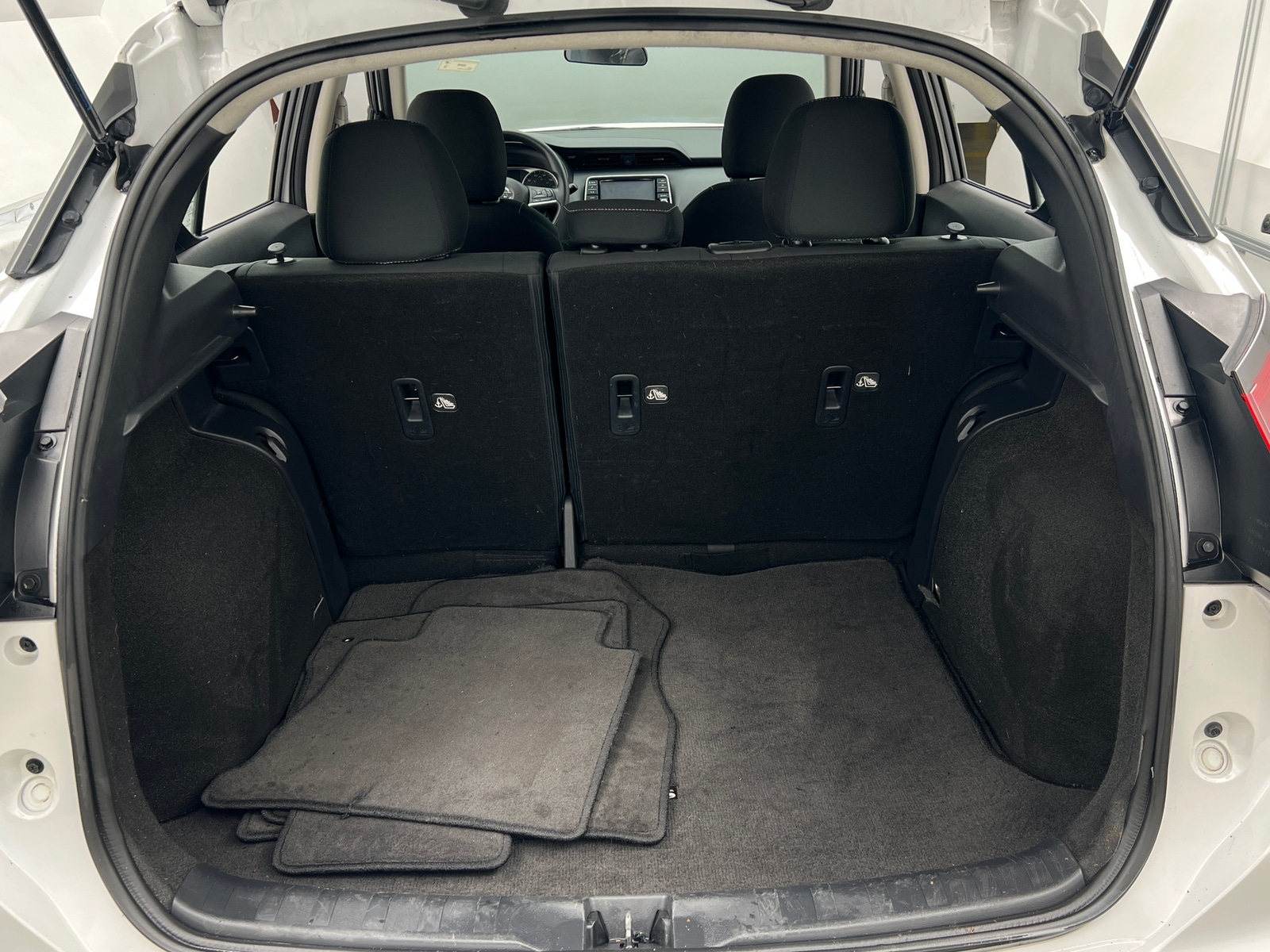 Thumbnail: 2021 Nissan Kicks - 7