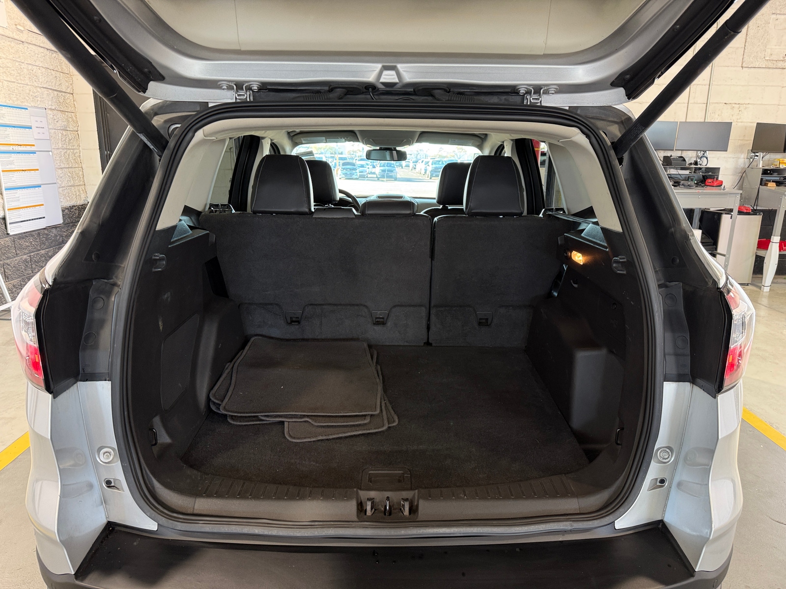 Thumbnail: 2017 Ford Escape - 6