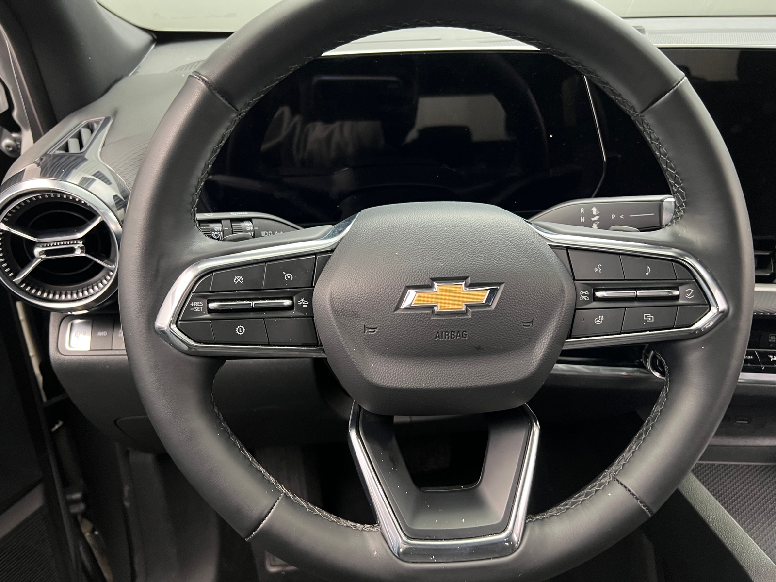 Thumbnail: 2025 Chevrolet Equinox - 5