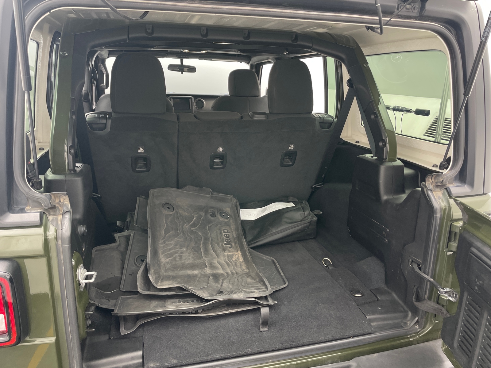 Thumbnail: 2022 Jeep Wrangler - 7