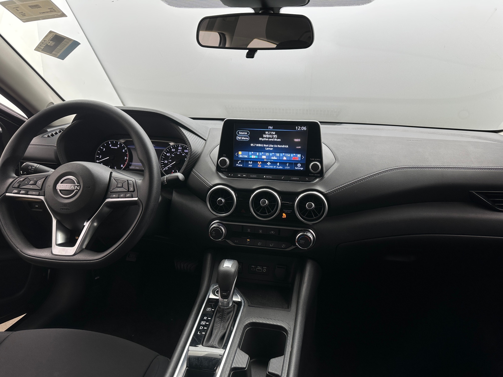 Thumbnail: 2025 Nissan Sentra - 3