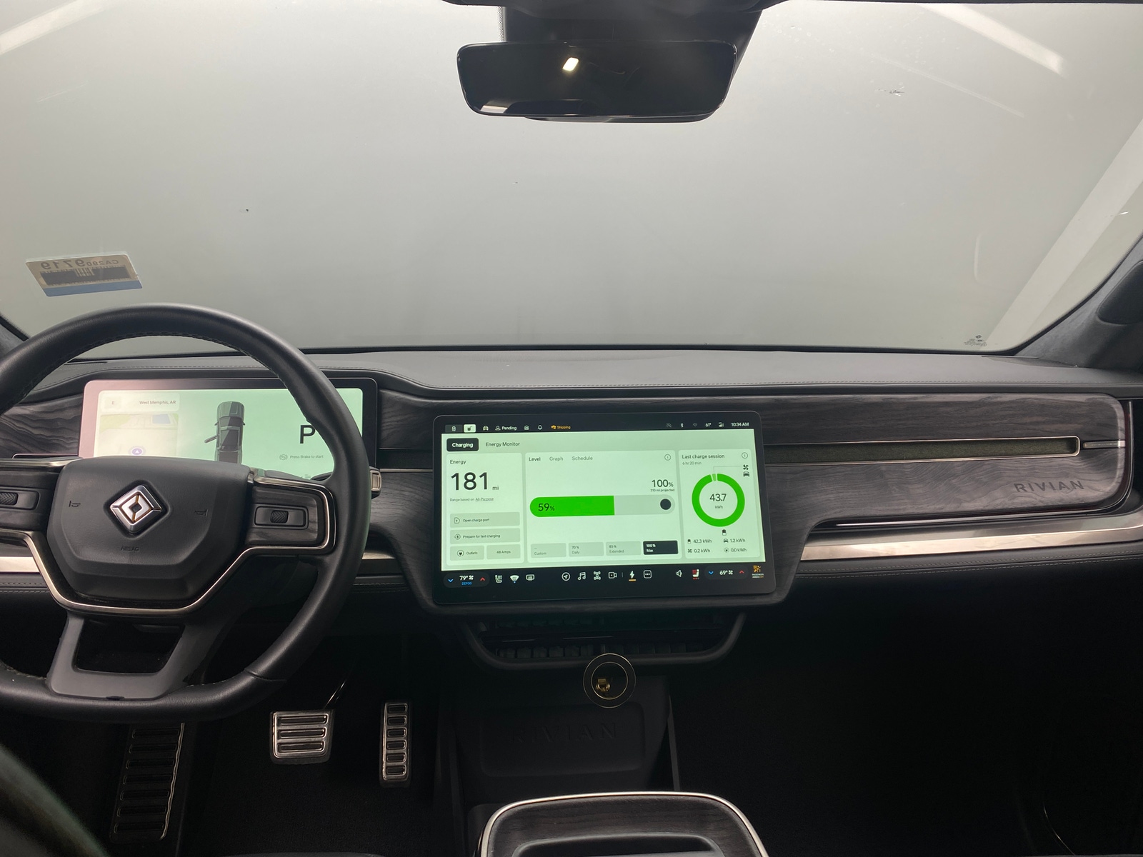 Thumbnail: 2022 Rivian R1T - 2