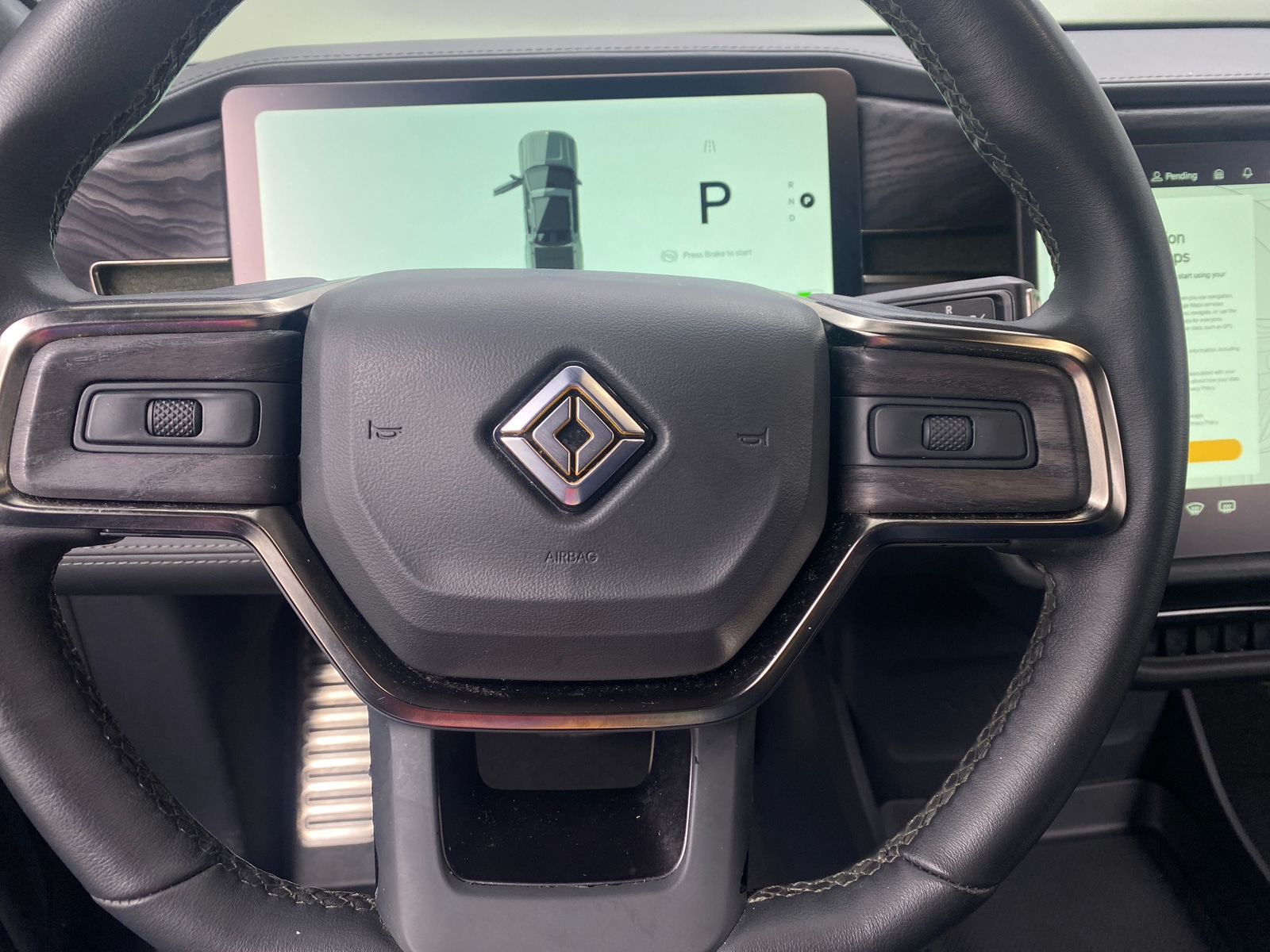 Thumbnail: 2022 Rivian R1T - 4