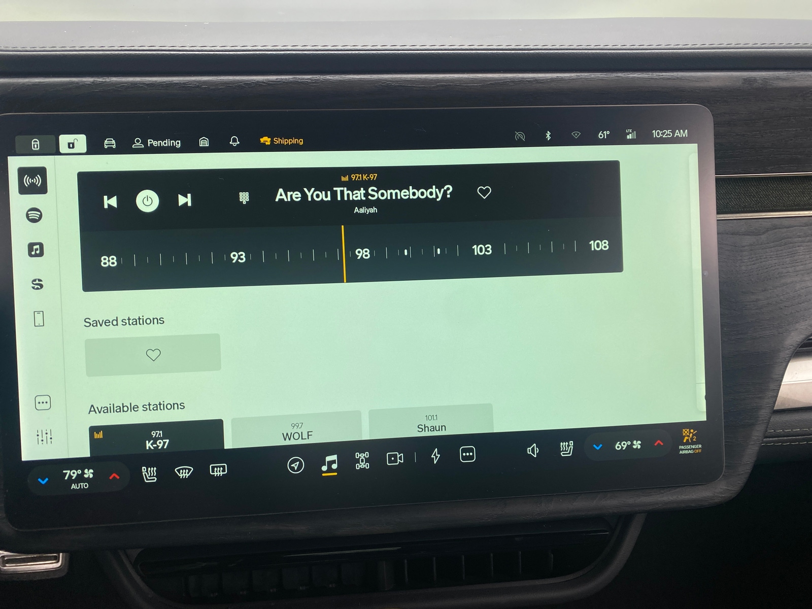 Thumbnail: 2022 Rivian R1T - 3