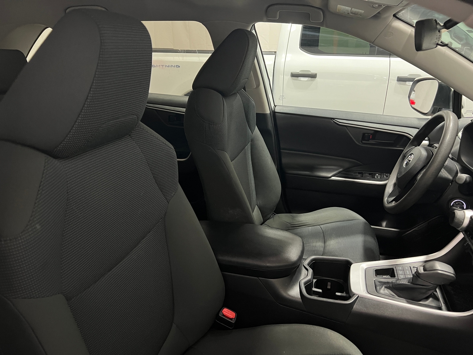 Thumbnail: 2022 Toyota RAV4 - 2