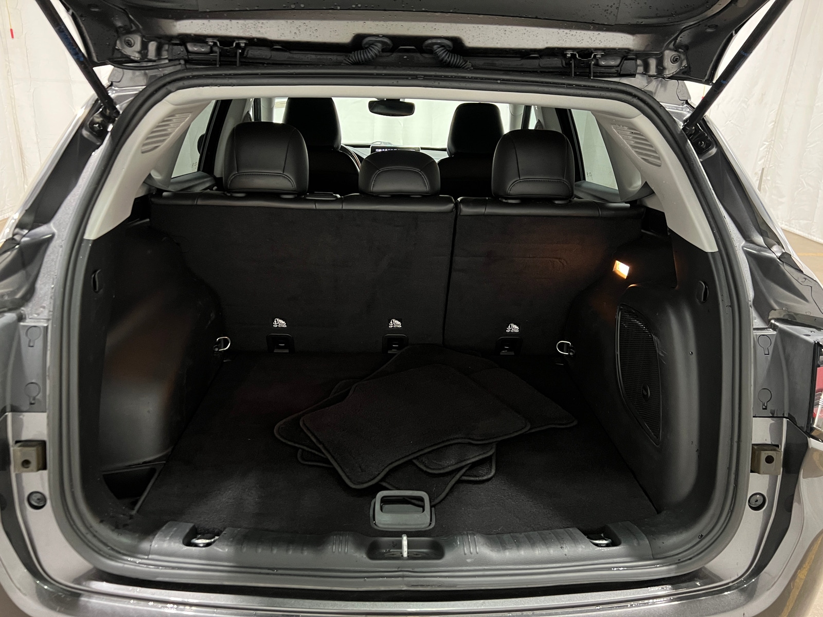 Thumbnail: 2022 Jeep Compass - 6