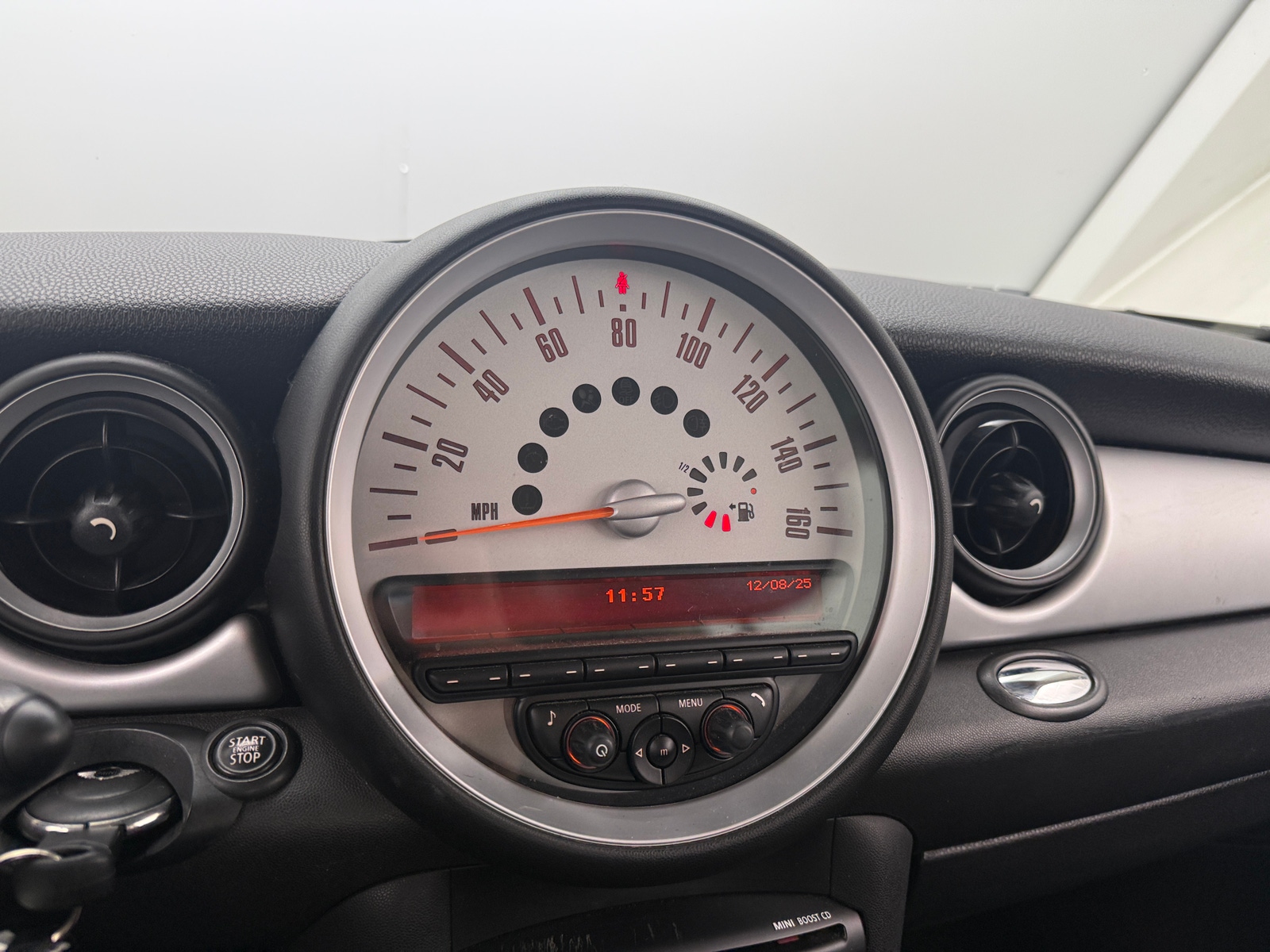 Thumbnail: 2013 MINI Cooper Hardtop - 3