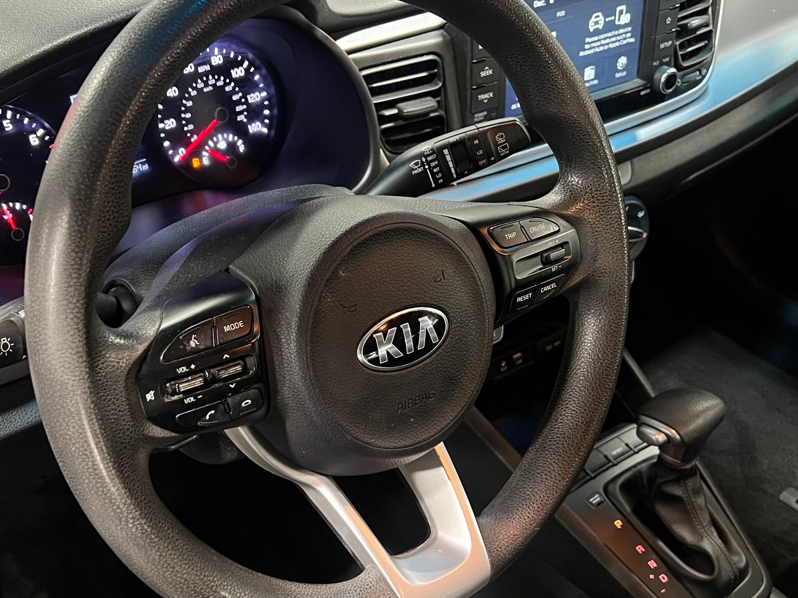 Thumbnail: 2020 Kia Rio - 5