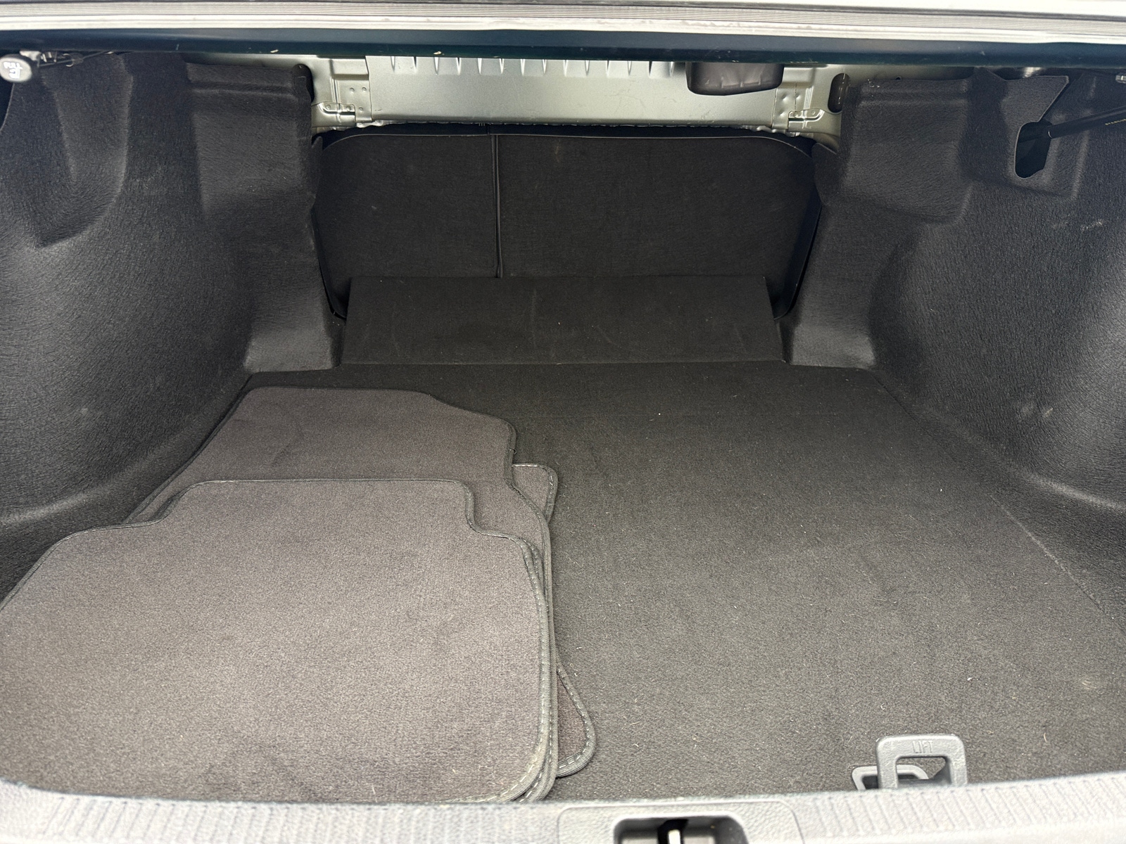 Thumbnail: 2020 Toyota Camry - 7