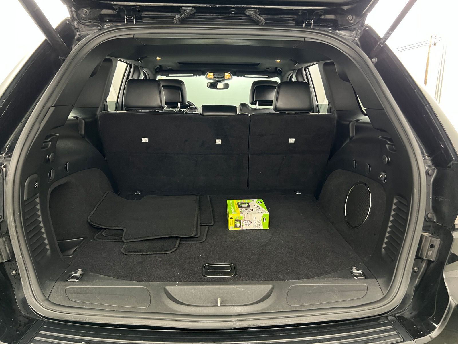 Thumbnail: 2019 Jeep Grand Cherokee - 6